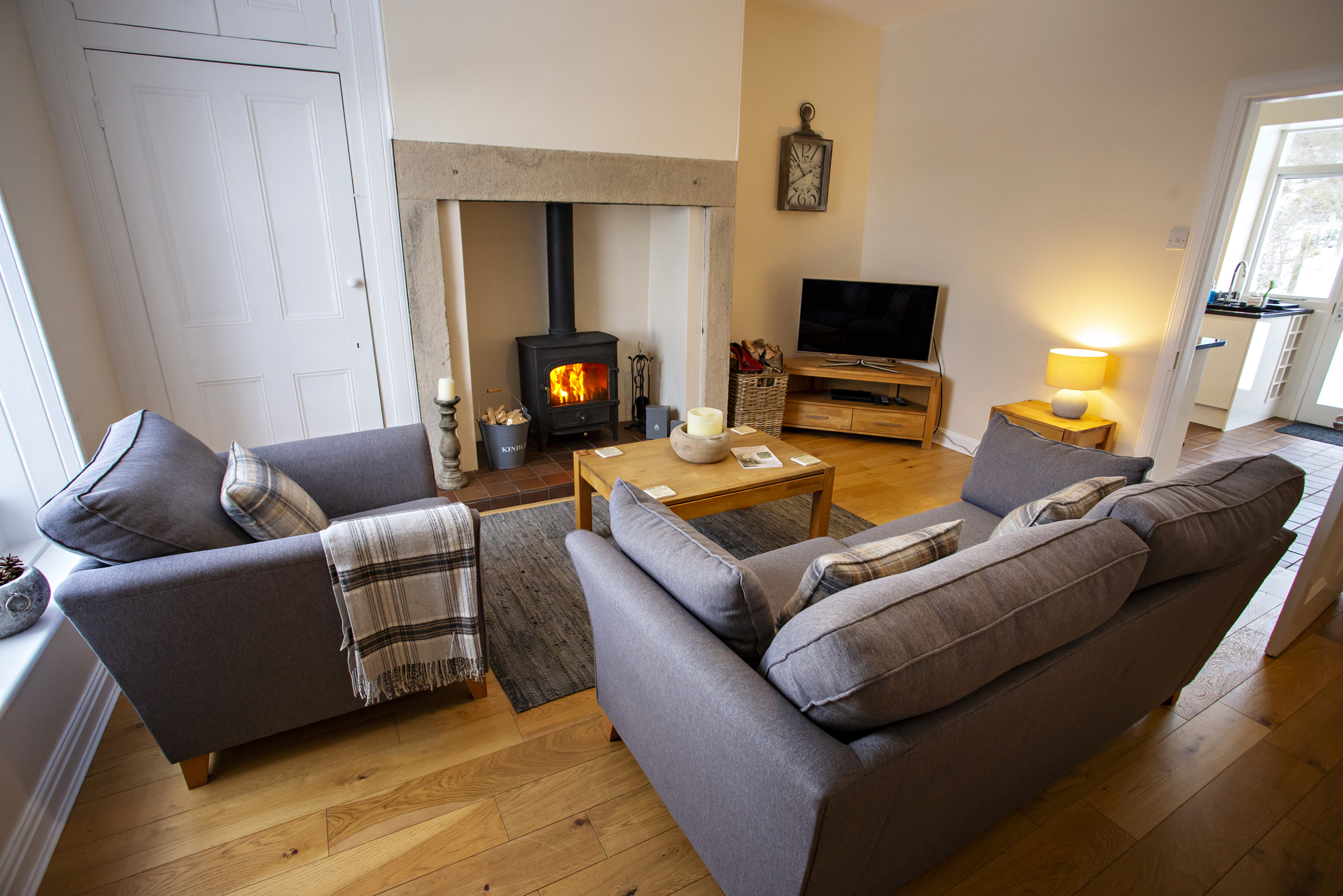 Chaffinch period cottage to rent, Harbottle, Northumberland, interior view 3