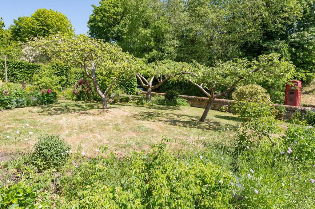 1 The Cottage period cottage for sale, Polstead, Suffolk, interior view 3